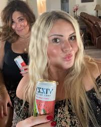 Jillian Groves (@jilliangroves) · Instagram 照片和视频