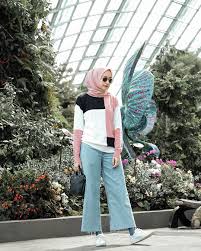 Beli jilbab minimal rp 200.000 gratis ongkir maksimal rp 25.000. Makin Manis Dengan Padu Padan Kerudung Warna Pastel