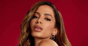 Due to the success of the song meiga e abusada released in 2012, she signed a contract with warner music brasil the following year. Anitta Will Stream Games Exclusively To Facebook Web24 News