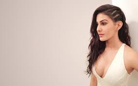 Find out more about amyra dastur. Hd Wallpaper Actress Amyra Dastur Beautiful Beauty Bollywood Brunette Wallpaper Flare