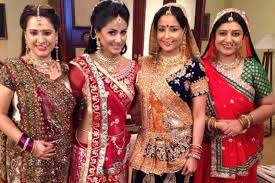The actress became the household name with her appearance of 'akshara naitik singhaniya' in the popular show 'yeh rishta kya kehlata hai'. Hina Khan Welcomes This Yeh Rishta Kya Kehlata Hai Co Star On Instagram India Forums