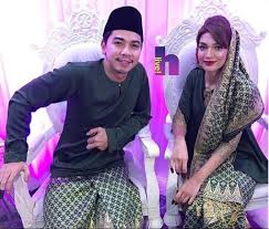 Membuat baju kurung morden, kurung riau, kebaya, baju melayu, baju pengantin dll mengikut citarasa pelanggan dan fashion terkini. Trend Baju Pengantin Terkini Mybaju Blog