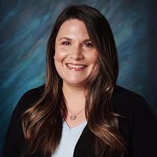 Danielle Benfield's Instagram, Twitter & Facebook