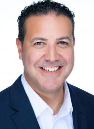 Omar Rivera's Instagram, Twitter & Facebook