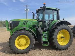 2023 John Deere 6195M