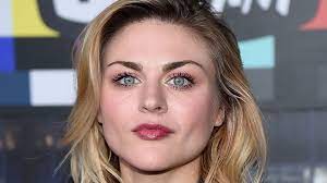 Find the perfect frances bean cobain stock photos and editorial news pictures from getty images. Frances Bean Cobain So Irre War Ihre Mutter Promiflash De