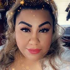 Leanna Alvarez's Instagram, Twitter & Facebook