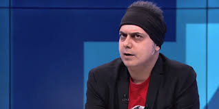 Yorumlari Ile Ufkumuzu Genisleten Ali Ece Nin Sosyal Medyada Cok Konusulan Sert Cikislari