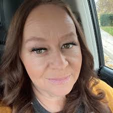 It is with profound sadness that we share the passing of Cindy Farrimond,  our beloved Costume Shop Manager, who was with the department for 40 years.  By remarkable coincidence, the Herald Extra