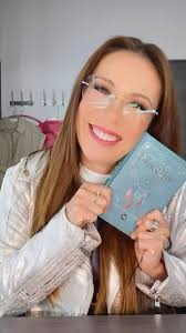 Incertidumbre….. , Si estos días has sentido que la incertidumbre se está  haciendo muy presente en tu día, tienes que escuchar esto 😉,  #preguntalealoraculo en colaboración con @tamaravargasof está ...