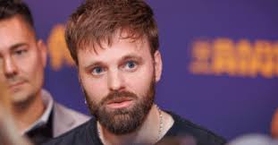 Grote namen helpen koning Charles bij lancering YouTube-kanaal