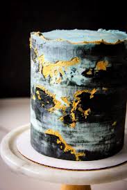 Black And Gold Marble Cake Marbled Black And Gold Cake In 2020 Black And Gold Cake Cake Butter Cream