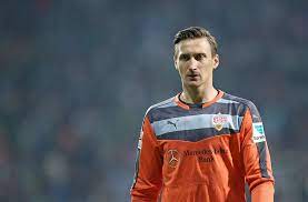 Sign up with nicerx today for great savings. Gerucht Um Ex Vfb Torhuter Kehrt Przemyslaw Tyton In Die Bundesliga Zuruck Vfb Stuttgart Stuttgarter Nachrichten