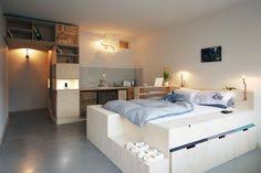 Lit Estrade 6 Raisons Pour Aimer Le Lit Estrade Mit Bildern Wohnung Schlafzimmer Einrichten Modernes Schlafzimmer