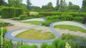 The Galloping Gardener Wonderful Walled Gardens In Essex Worth Making A Tri Garden Landscape Design Contemporary Garden Design Landscape Architecture Design