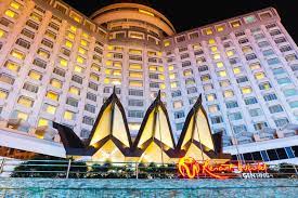 Use code gointh to get discounts upto 30% off on budget hotels, luxury hotels & business hotels in genting highlands. 1 399 Genting Highland Photos Free Royalty Free Stock Photos From Dreamstime