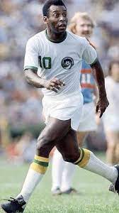 Tips And Tricks To Play A Great Game Of Football Pele Best Football Players Good Soccer Players