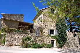 Offer an unforgettable experience at la maison d'uzès with our gift vouchers. Maison Ancienne A Vendre A 20 Minutes D Uzes Et 45 Minutes De Nimes Tgv Restauree Dans Un Esprit Contemporain La Maison De Vacances Maison A Vendre Maison