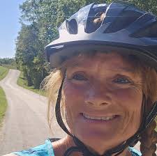 Ellen Hanson (@ellen.hanson.33) • Facebook