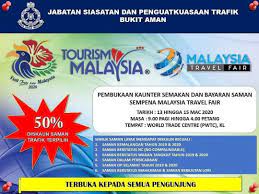 Sajat mengaku tidak bersalah berpakaian wanita. Diskaun Saman Sebanyak 50 Geng Keselamatan Negara Facebook