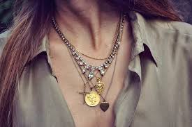 25 Reasons Mixing Gold And Silver Jewelry Is Seriously Stylish Fashion Jewelry Necklaces Fashion Necklace Gold Jewelry Fashion