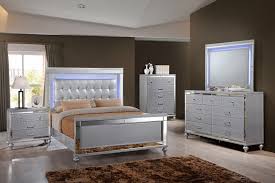 12 Week Split Pay Valentino Lighted Silver Bedroom Set Bedroom Design Bedroom Furniture Sets Bedroom Set