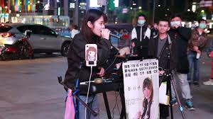 Apr 29, 2021 · faye、鄭怡琳（右）在節目上合唱歌曲。（17live提供） 參賽者中鹿港糕餅千金鄭怡琳，得知飛行導師是faye後，忍不住激動尖叫，坦言從小熱愛f.i.r. Download 2021 04 07é„­æ€¡ç³ç³ç³ æ„›å­˜åœ¨