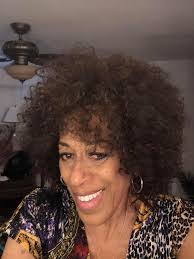 Lenora Harris's Instagram, Twitter & Facebook