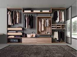 Namun yang akan di bahas lebih jelas dan lengkap pada review kali ini adalah mengenai kabinet gantung. 18 Inspirasi Desain Lemari Pakaian Semua Pilihan Desain Tersedia Lengkap Rumah123 Com