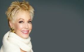 Sarah Roughton's Instagram, Twitter & Facebook