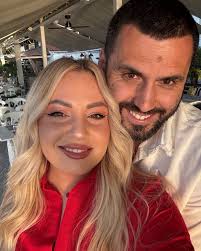 Andreea Olteanu ( AVA ) (@avamusicoficial) • Instagram photos and videos