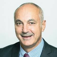 Benjamin Kubiak's Instagram, Twitter & Facebook