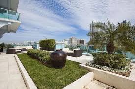 View listing photos, review sales history, and use our detailed real estate filters to find the perfect place. Wohnung In Miami Beach Haus Kaufen Und Verkaufen Penthouse Loft In Miami