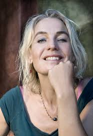 Just me and my baby 🪘!I had an incredible journey ✡️ just now, that I  cannot wait to share. I really am so busy it's stupid, but I had to stop and