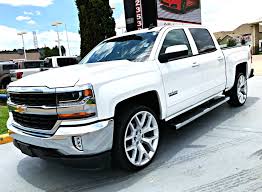 New Inventory Daily 2017 Chevrolet Silverado 1500 Texasedition On 24 S For Sale At Fincher Chevy Silverado 1500 4x4 Chevy Trucks 2018 Chevy Silverado