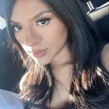 Bianca Mares (@BiancaMares88)