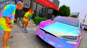 See more ideas about jojo, matching icons, jojo bizzare adventure. Tesla Owner Graffitis Own Car For Bizarre Unicorn Wrap