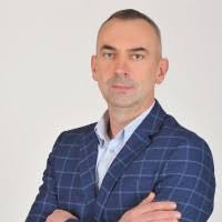 20+ "Robert Kwiecinski" profiles