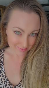 Jennifer Zanella's Instagram, Twitter & Facebook