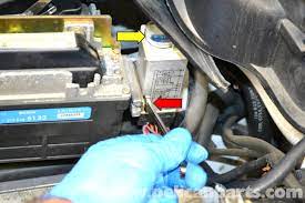 How many fuses should there be in the top of the ovp in my merc? Mercedes Benz W124 Over Voltage Relay Replacement 1986 1995 E Class Pelican Parts Diy Maintenance Article