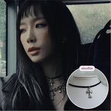 [SNSD Taeyeon, I-DLE Shuhua, Minnie Necklace] Gothic Silver Cross Choker  Necklace