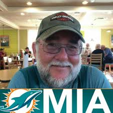 Should the Dolphins offer a contract extension?