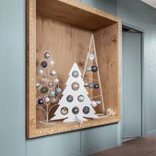 La Decoration De Noel En 4 Styles Chez Maisons Du Monde Planete Deco A Homes World En 2020 Decoration Noel Deco Noel Sapin De Noel