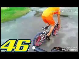 Maybe you would like to learn more about one of these? Basikal Lajak Fly Superman Sprint Youtube