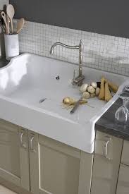 Shopping for vintage women's fashion online? Un Ensemble Harmonieux De L Evier Et De La Robinetterie Evier Cuisine Cuisine Rustique Mitigeur Cuisine