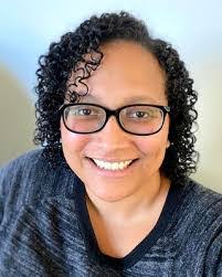 Yazmin Pena's Instagram, Twitter & Facebook