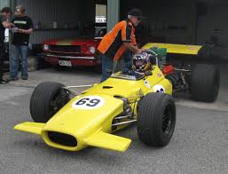 El ex director técnico carlos timoteo griguol cumple hoy 84 años e importantes figuras y hasta el presidente de un club le dejaron su saludo. File Lola T142 Chevrolet Of Brenton Griguol Jpg Wikipedia