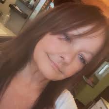 What trailers or houses in Floral City allow pets?