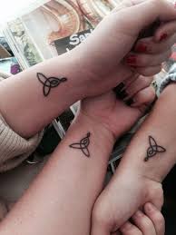 Tattoo Familie Mutter Kinder Symbol Unterarm Tattoo Familie Tattoo Mutter Tochter Tattoos