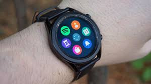 The samsung galaxy watch 4's headline feature is a revamp of its software, which combines the look and feel of samsung's existing tizen platform with the functionality of wear os. 4 Grosste Samsung Galaxy Watch 4 Leaks Die Wir Bisher Gesehen Haben